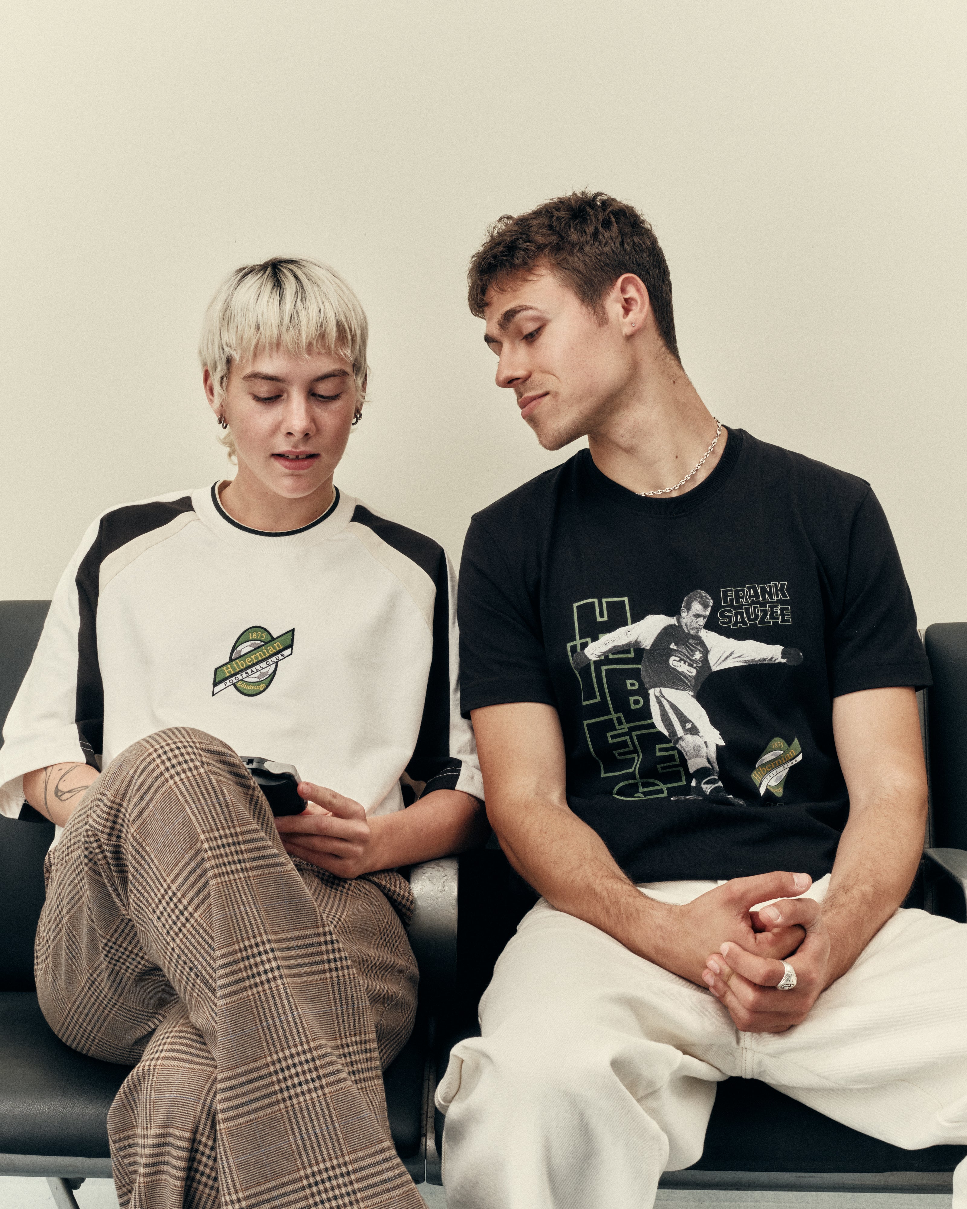 AOF x Hibs 90s Heavyweight Panelled T-shirt | Art of Football